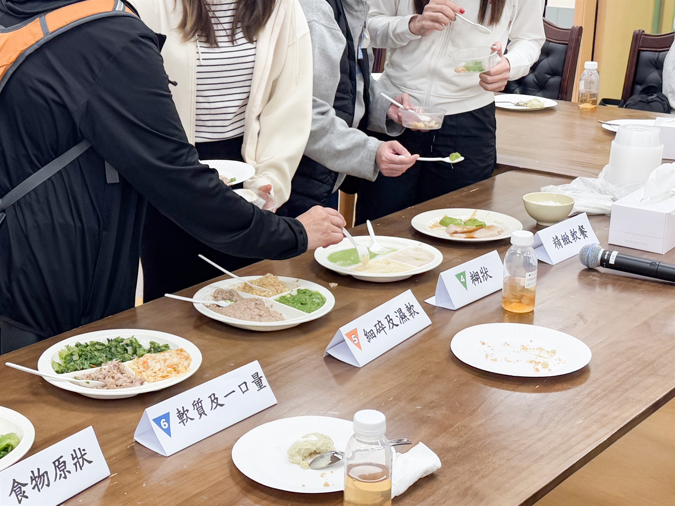 Self Photos / Files - 院舍的餐膳，色、香、味俱全
