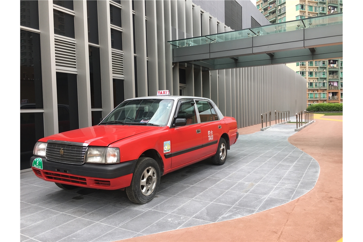 Taxi in the centre