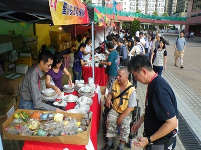 Participants with disabilities shopped happily in the bazaar